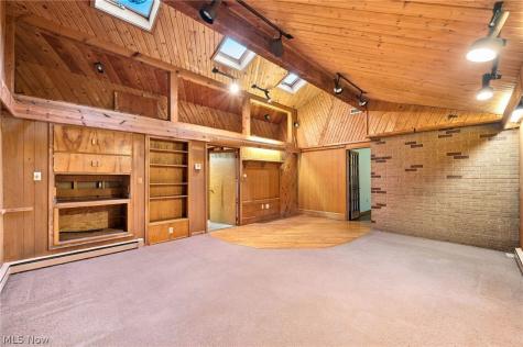 1365 Hillandale Drive Bath OH 44333