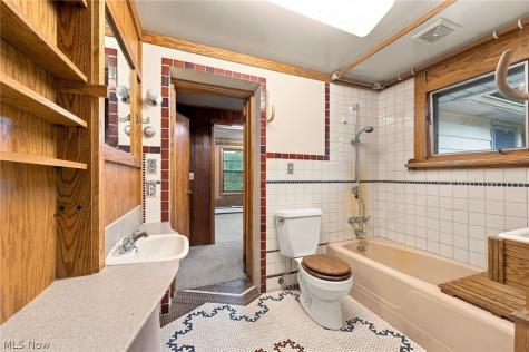 1365 Hillandale Drive Bath OH 44333