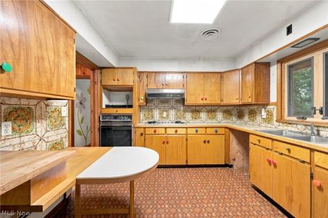 1365 Hillandale Drive Bath OH 44333