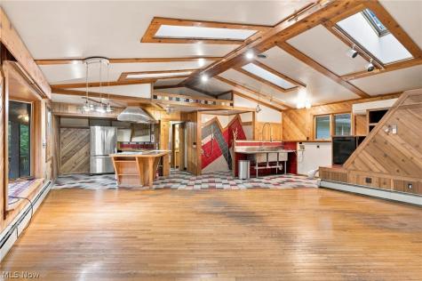 1365 Hillandale Drive Bath OH 44333