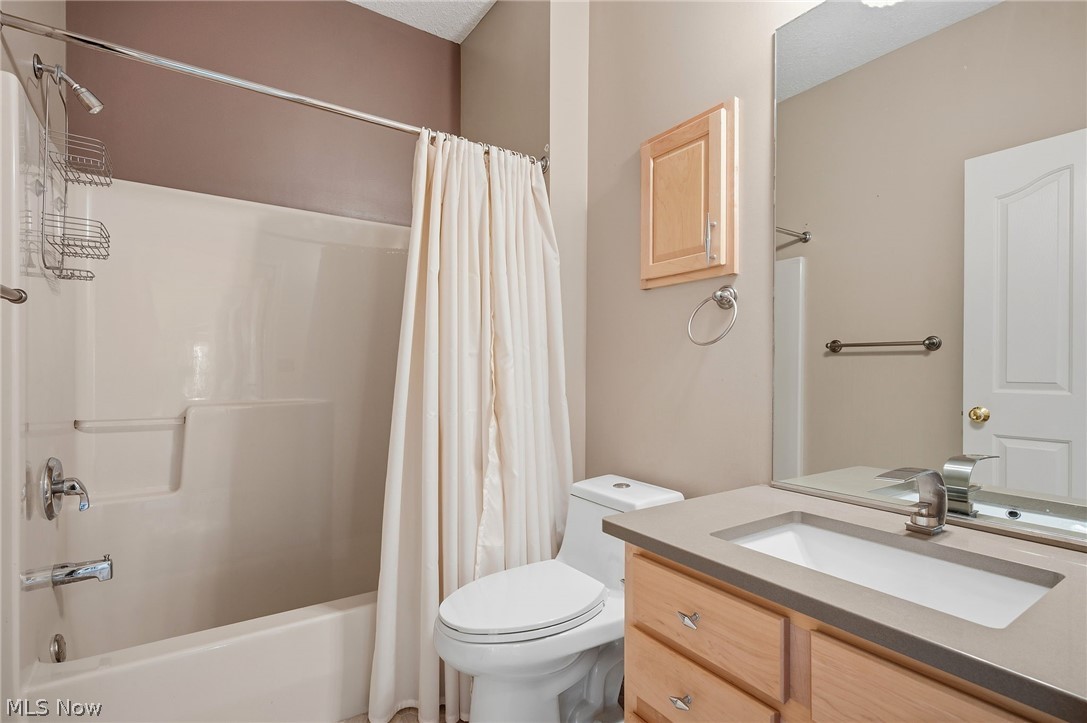 9848 Country Club Circle Twinsburg OH 44087
