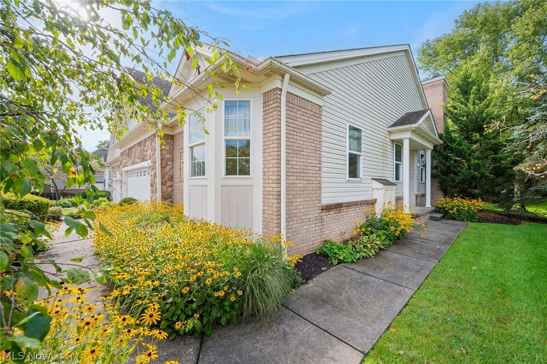 9848 Country Club Circle Twinsburg OH 44087