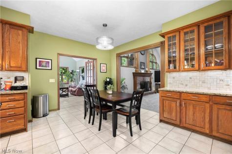 224 Sleepy Hollow Drive Amherst OH 44001