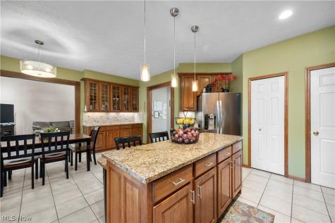 224 Sleepy Hollow Drive Amherst OH 44001