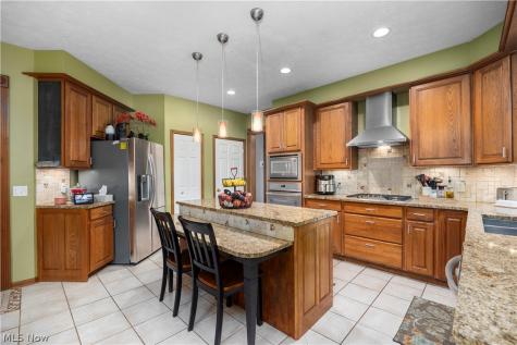224 Sleepy Hollow Drive Amherst OH 44001