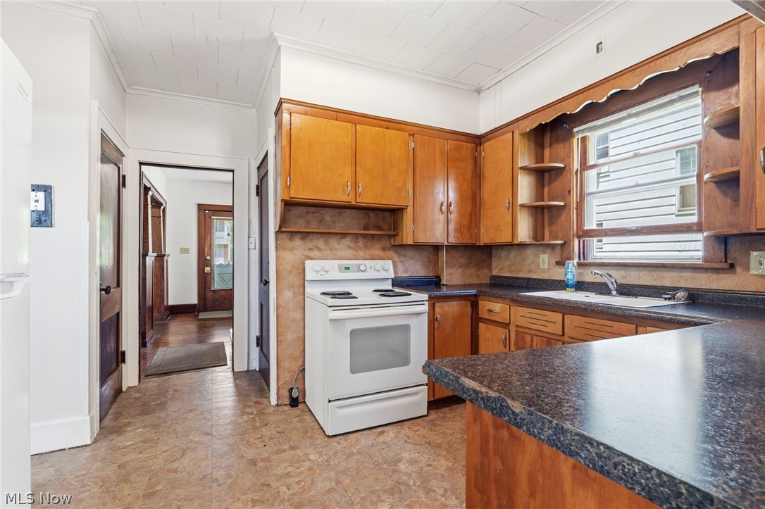 2138 Watson Avenue Alliance OH 44601