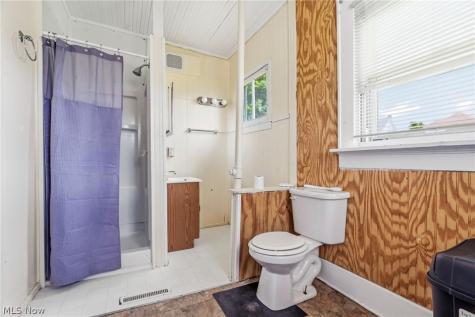 2138 Watson Avenue Alliance OH 44601