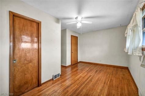 7181 York Road Parma OH 44130