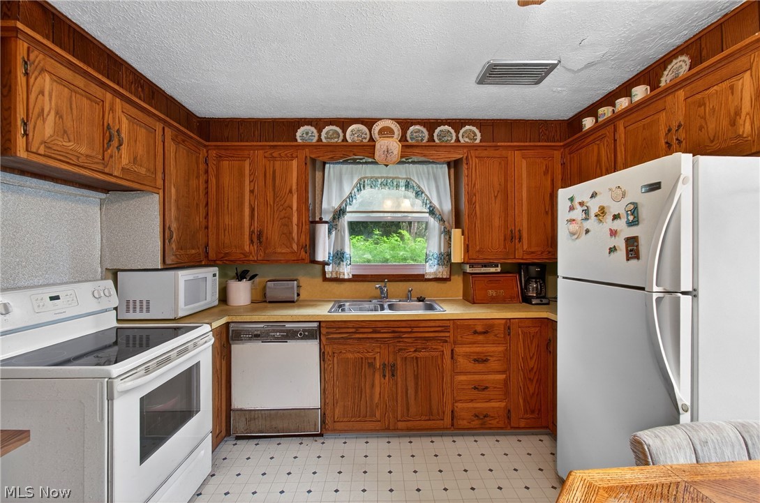 1035 Genoa Avenue SW Massillon OH 44646