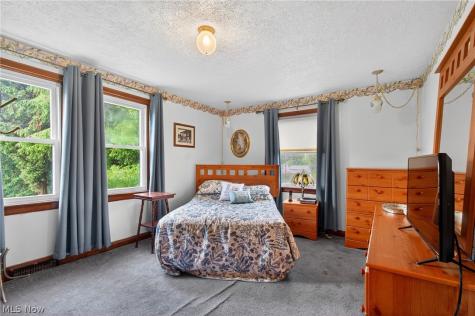 1035 Genoa Avenue SW Massillon OH 44646