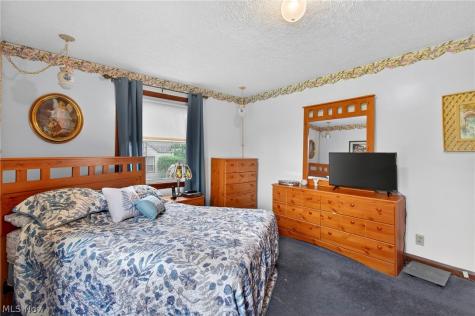 1035 Genoa Avenue SW Massillon OH 44646