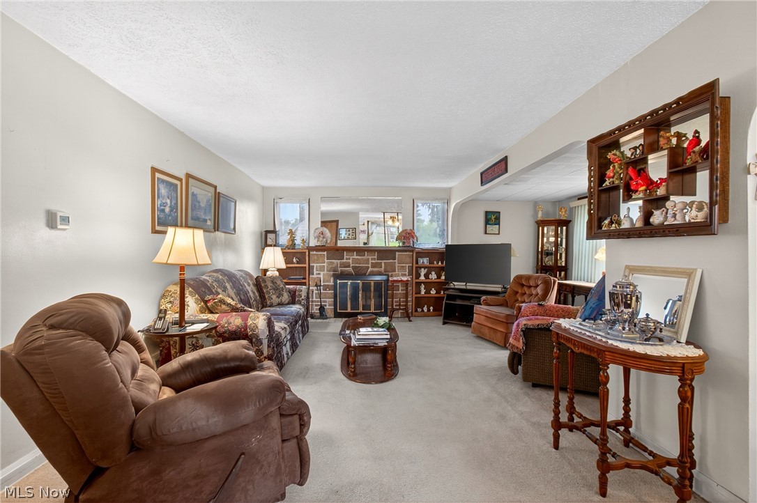 1035 Genoa Avenue SW Massillon OH 44646