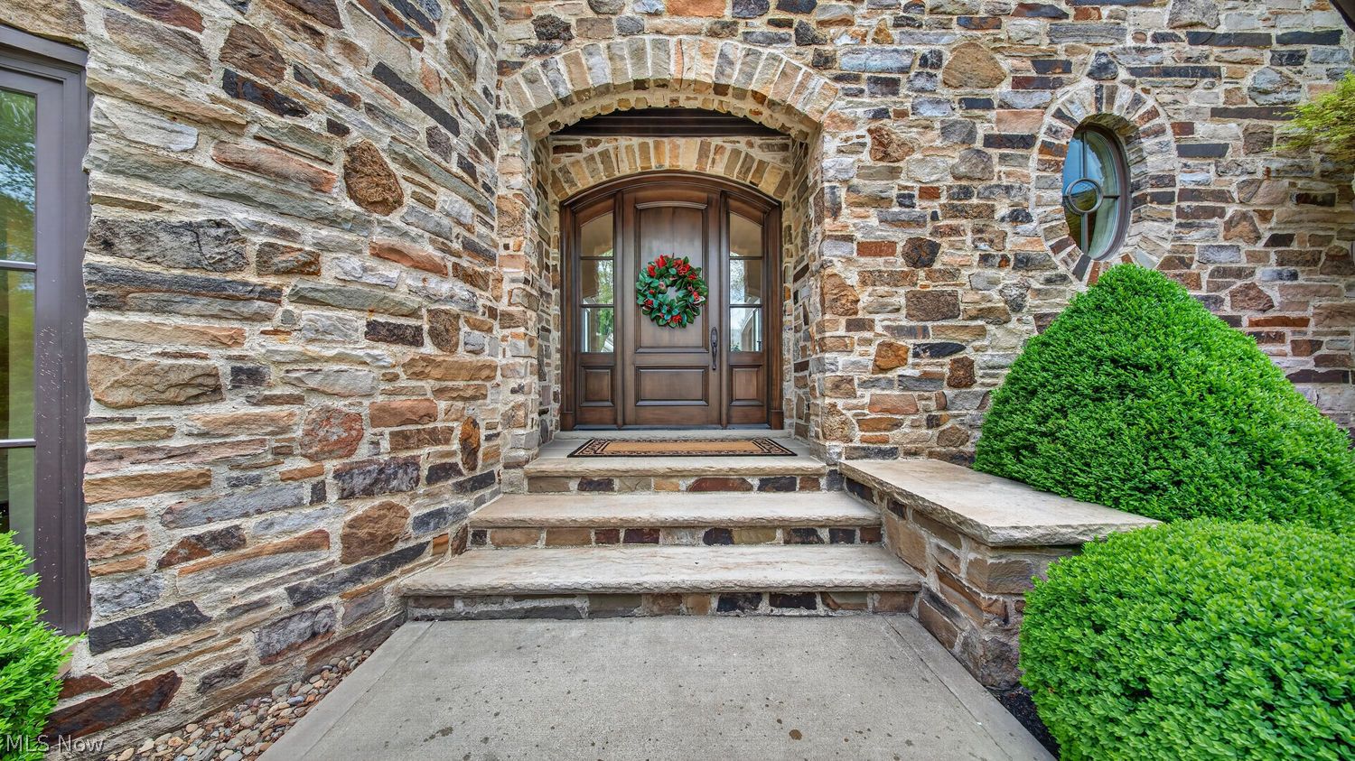 13717 W Lake Road Vermilion OH 44089
