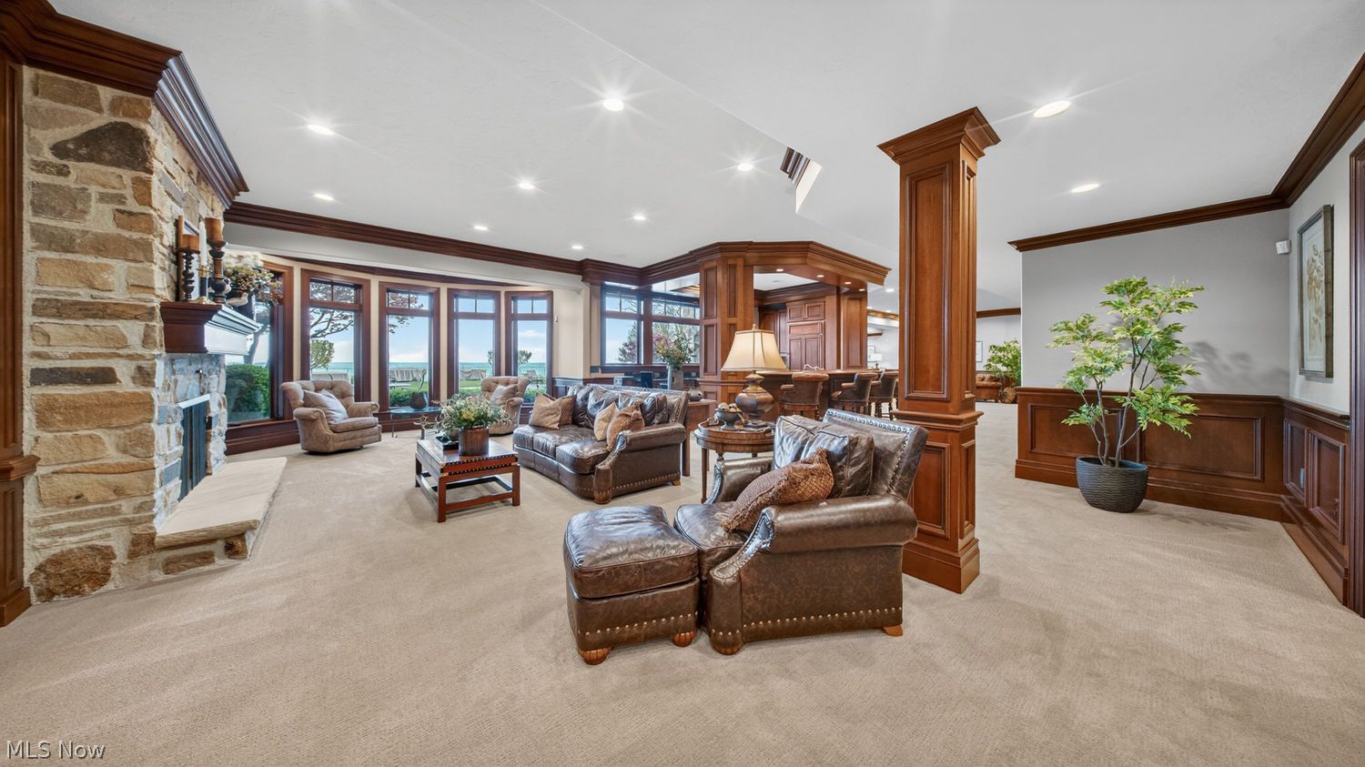 13717 W Lake Road Vermilion OH 44089