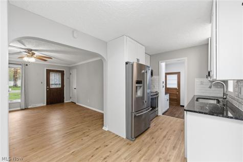 121 Beck Road Avon Lake OH 44012