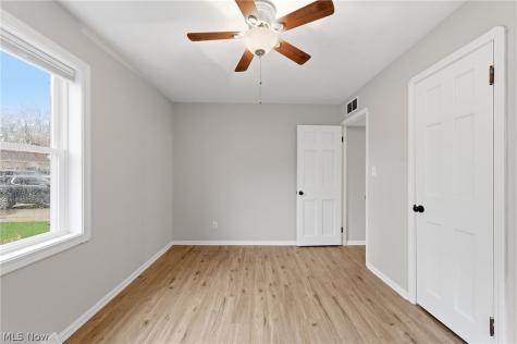 121 Beck Road Avon Lake OH 44012