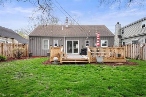 121 Beck Road Avon Lake OH 44012