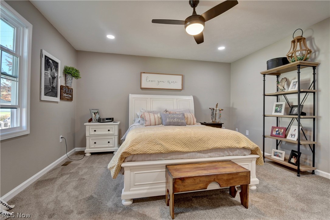 131 N Chestnut Street Gnadenhutten OH 44629