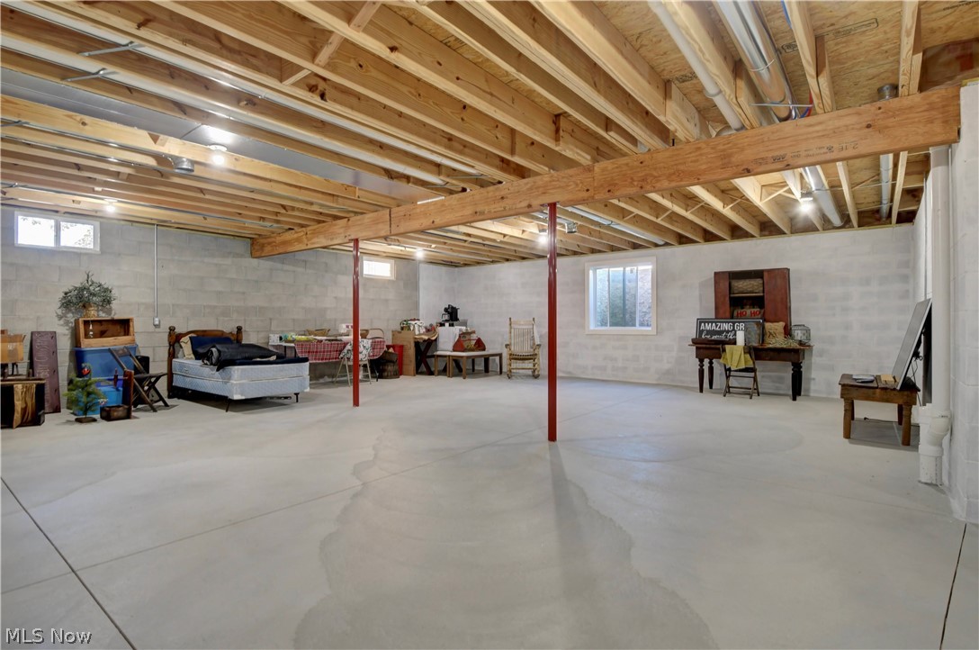 131 N Chestnut Street Gnadenhutten OH 44629