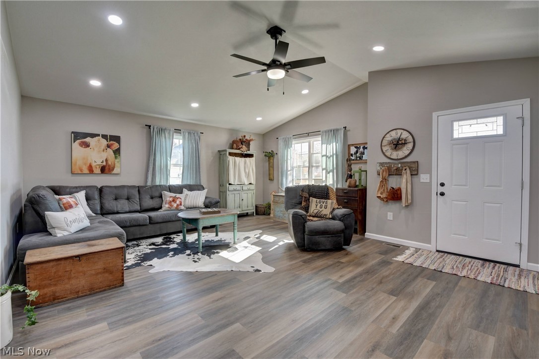 131 N Chestnut Street Gnadenhutten OH 44629