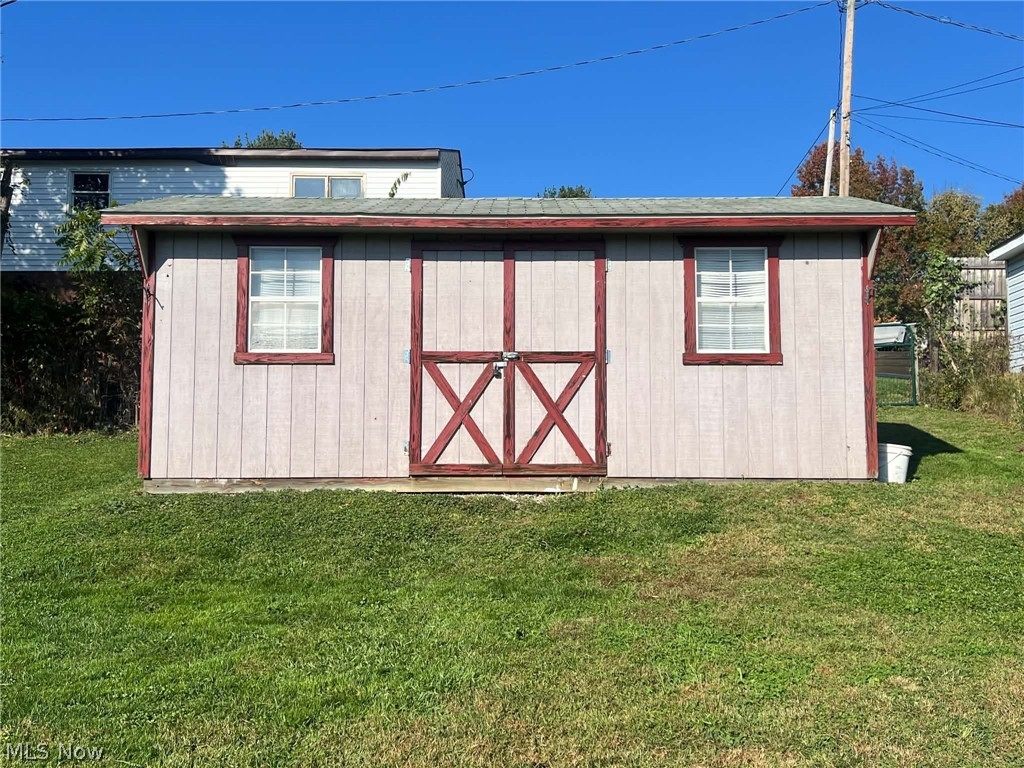 216 Henderson Street Barnesville OH 43713