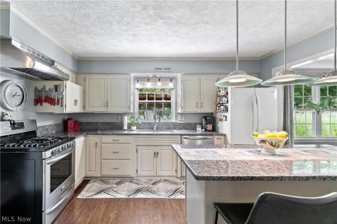 5507 Foxboro Avenue NW Canton OH 44718