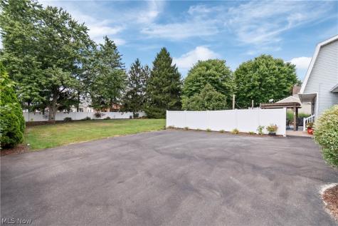 5507 Foxboro Avenue NW Canton OH 44718