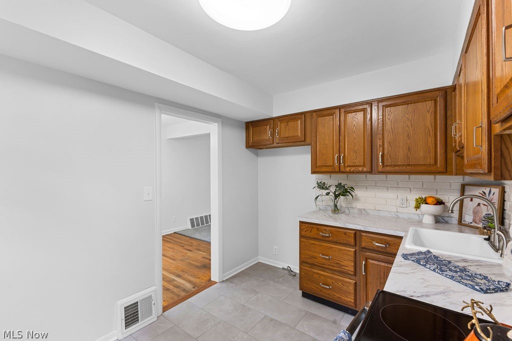 1107 Silver Lake Avenue Cuyahoga Falls OH 44223