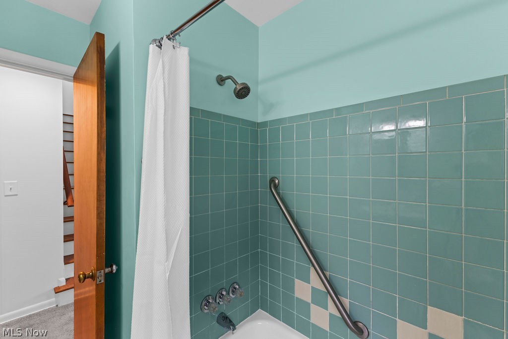 1107 Silver Lake Avenue Cuyahoga Falls OH 44223
