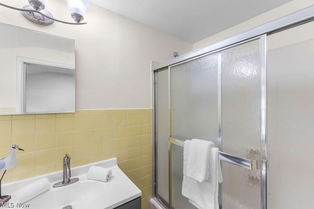 1107 Silver Lake Avenue Cuyahoga Falls OH 44223