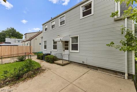 1107 Silver Lake Avenue Cuyahoga Falls OH 44223