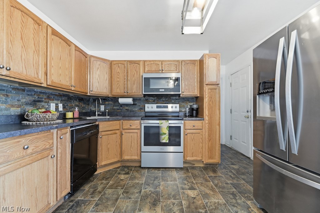 2619 Center Avenue Alliance OH 44601