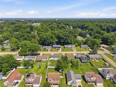 2619 Center Avenue Alliance OH 44601