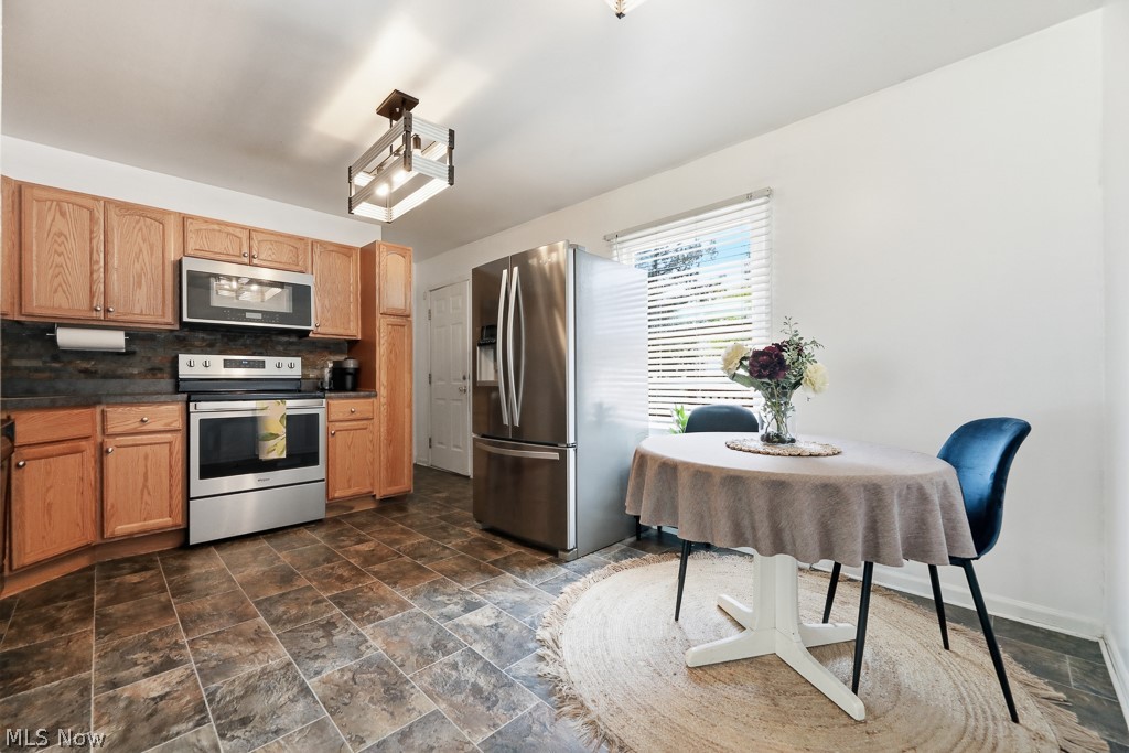 2619 Center Avenue Alliance OH 44601