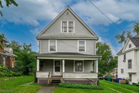 267 W Riddle Avenue Ravenna OH 44266