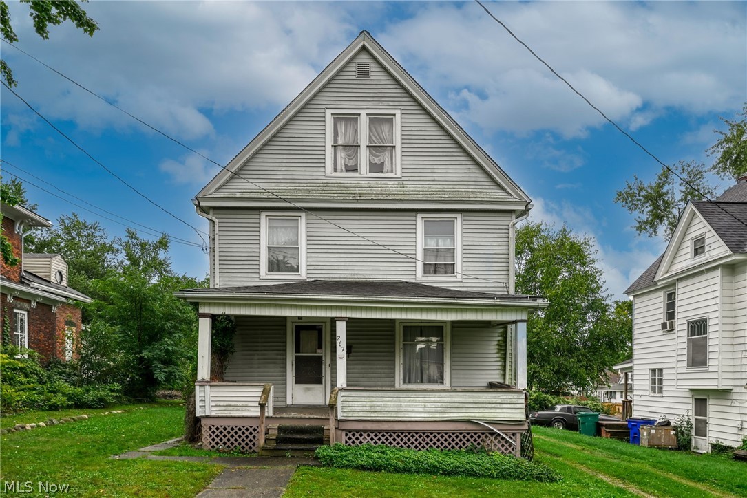 267 W Riddle Avenue Ravenna OH 44266