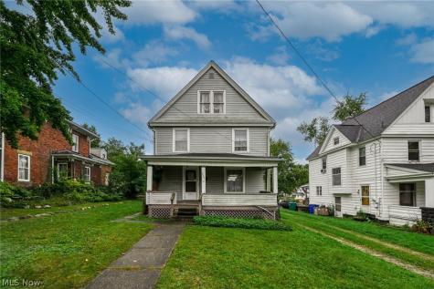 267 W Riddle Avenue Ravenna OH 44266