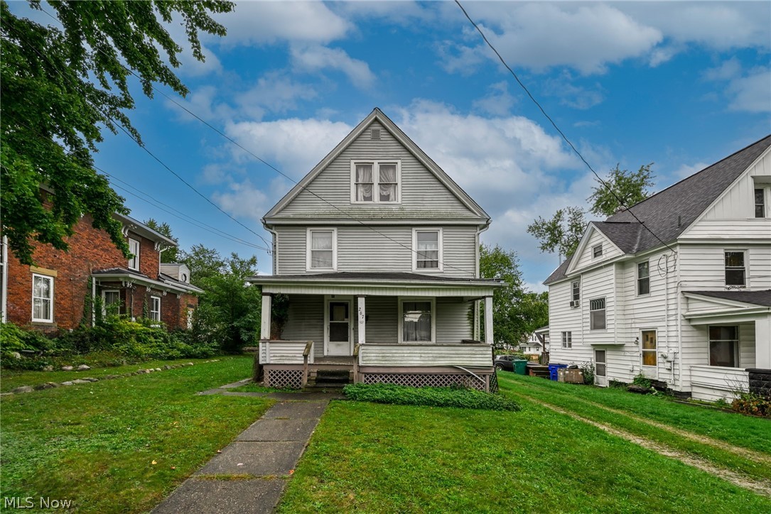 267 W Riddle Avenue Ravenna OH 44266