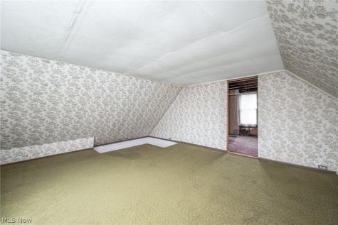 267 W Riddle Avenue Ravenna OH 44266