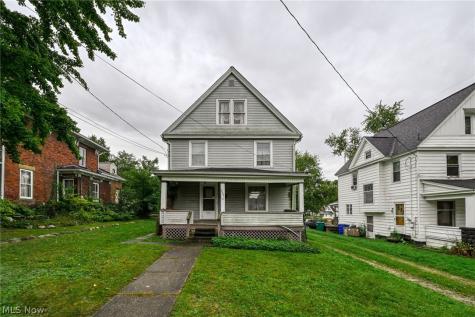 267 W Riddle Avenue Ravenna OH 44266