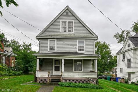 267 W Riddle Avenue Ravenna OH 44266