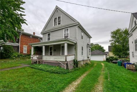 267 W Riddle Avenue Ravenna OH 44266