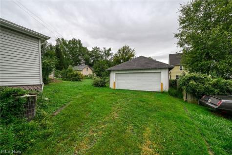 267 W Riddle Avenue Ravenna OH 44266