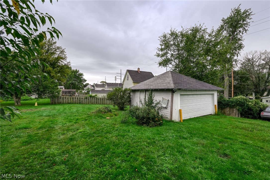 267 W Riddle Avenue Ravenna OH 44266