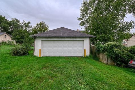 267 W Riddle Avenue Ravenna OH 44266