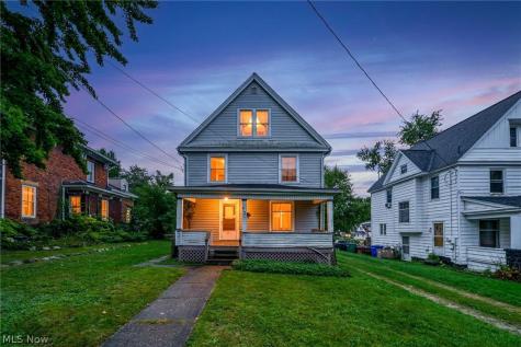 267 W Riddle Avenue Ravenna OH 44266