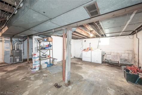 267 W Riddle Avenue Ravenna OH 44266