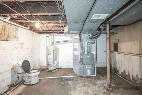 267 W Riddle Avenue Ravenna OH 44266