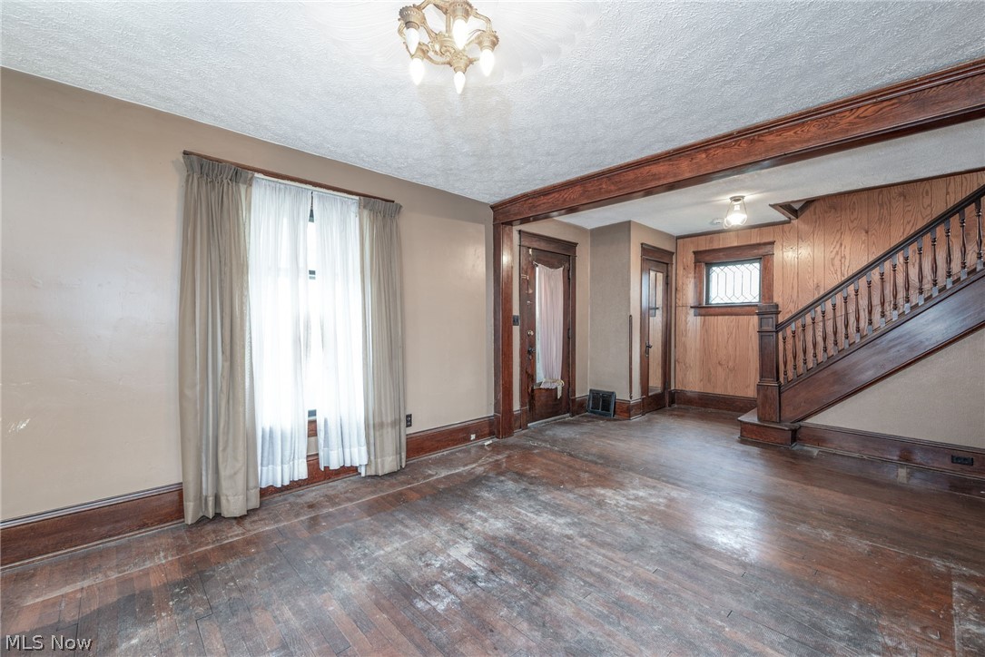 267 W Riddle Avenue Ravenna OH 44266