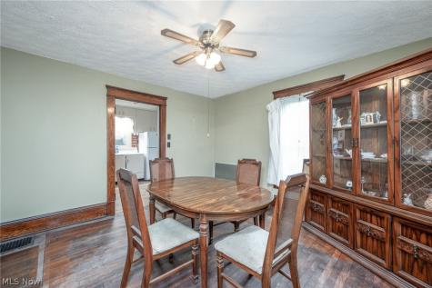 267 W Riddle Avenue Ravenna OH 44266